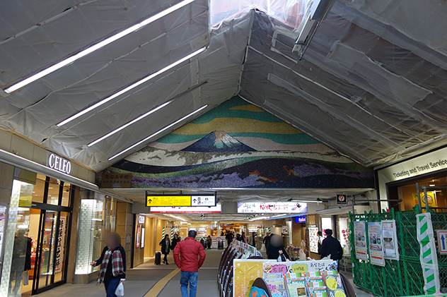 JR甲府駅の南口改札