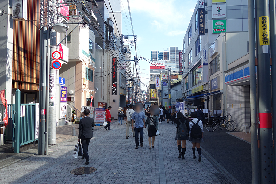 ドスパラ町田店がある通り。