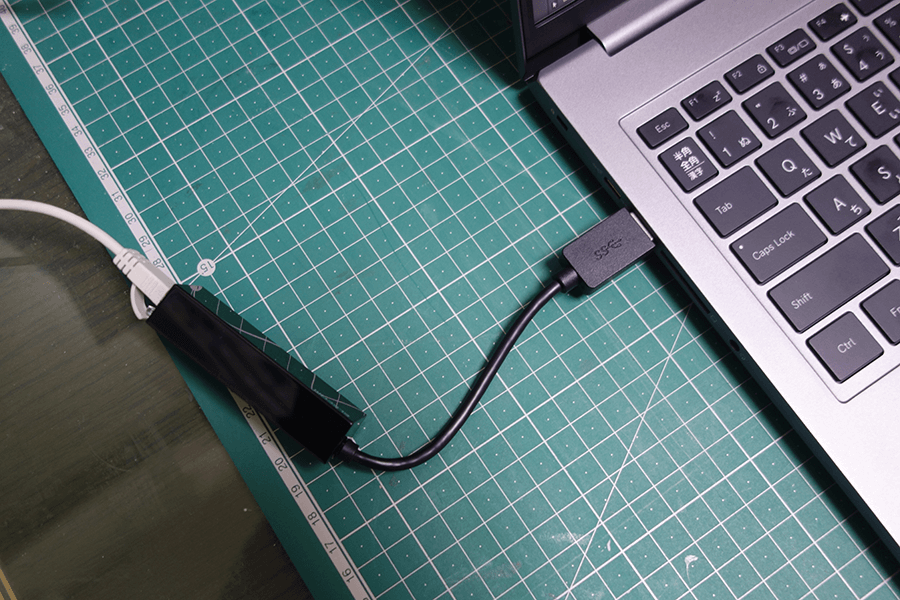 USBのLANアダプタでネットに接続した様子